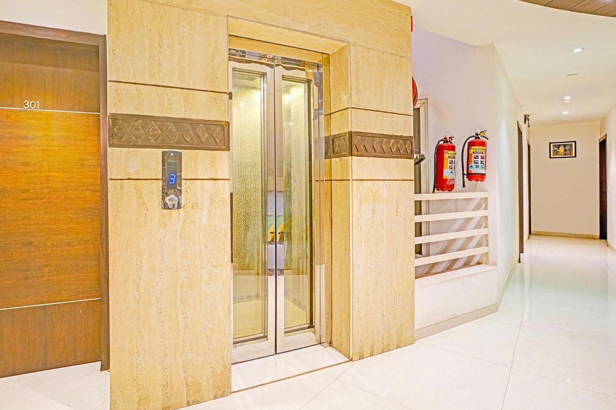 Fabhotel Prime Sky Light Vadodara Zewnętrze zdjęcie